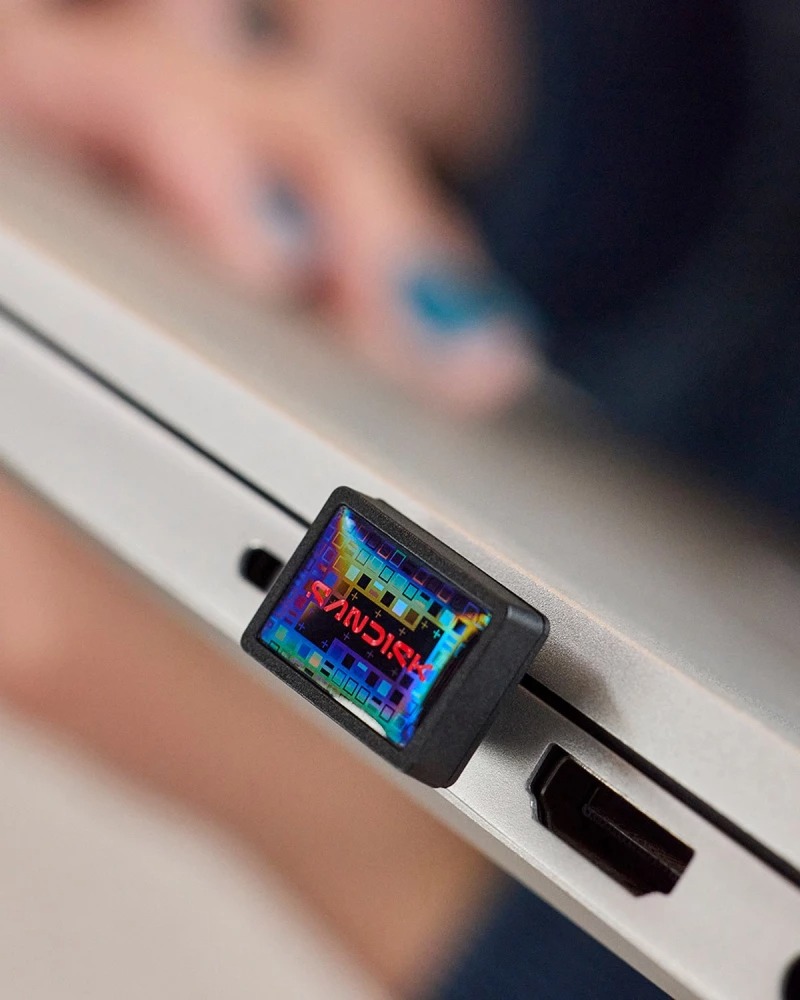 USB gắn vào cổng Type-C không gây vướng víu